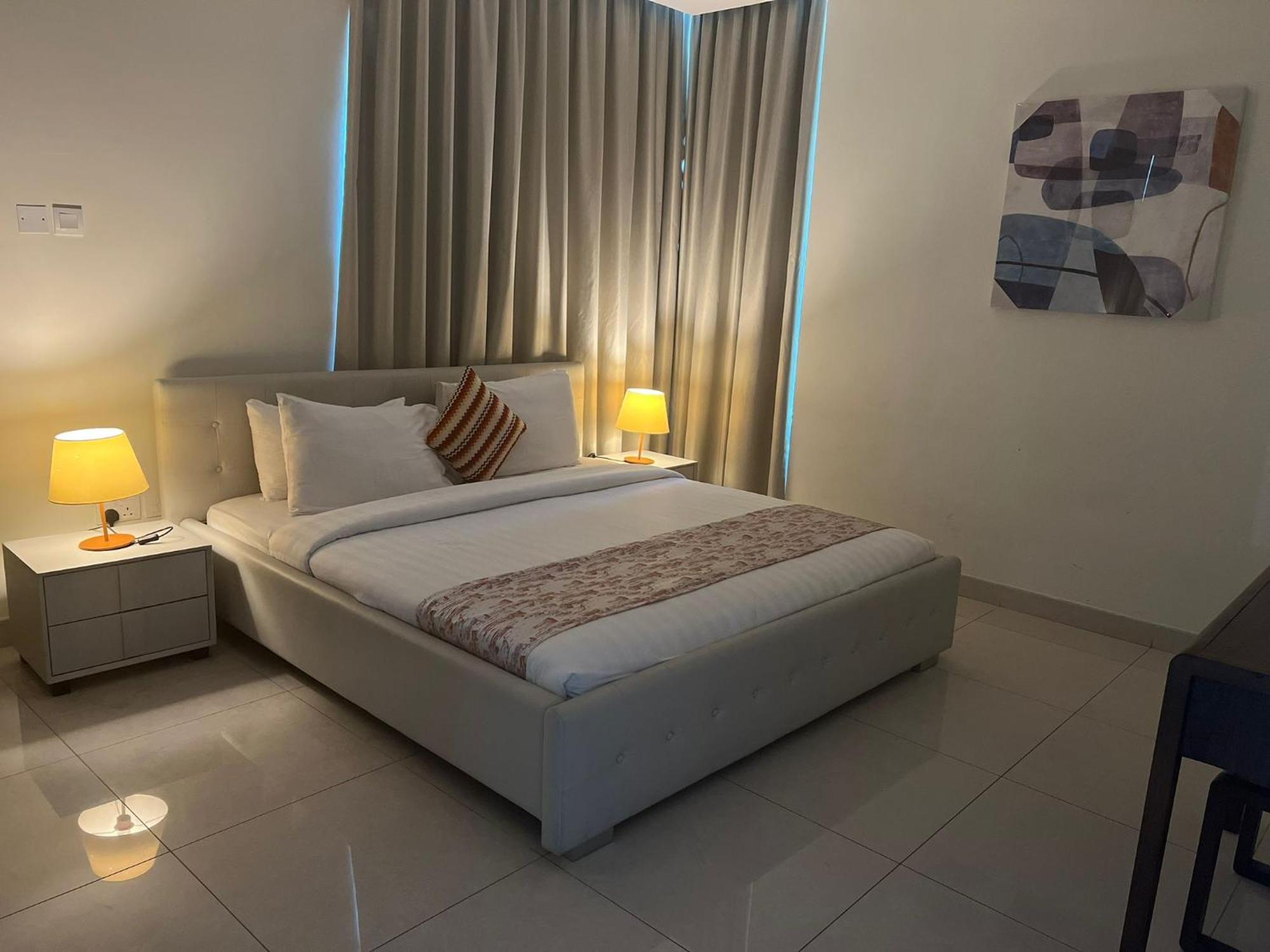 Sirius Tower Aparthotel Manama Eksteriør bilde